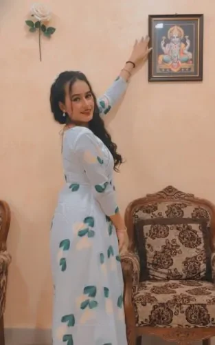 Arohi 4