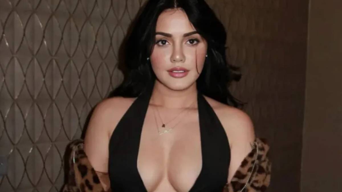 What is Incall Vs Outcall Call Girls in Gurgaon